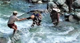 River crossing enroute to Burma - India border