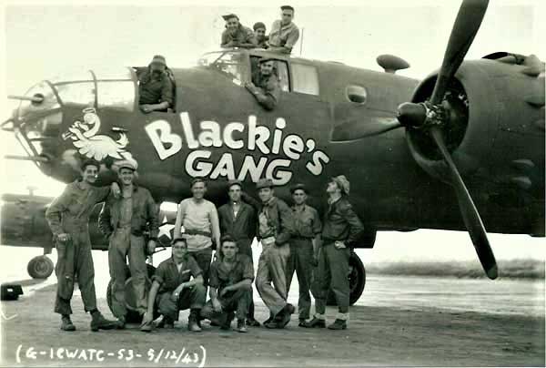 Ground crew of B-25D #41-30362