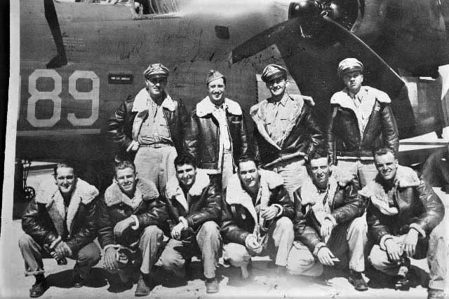 Crewmembers of B-24J #42-100184